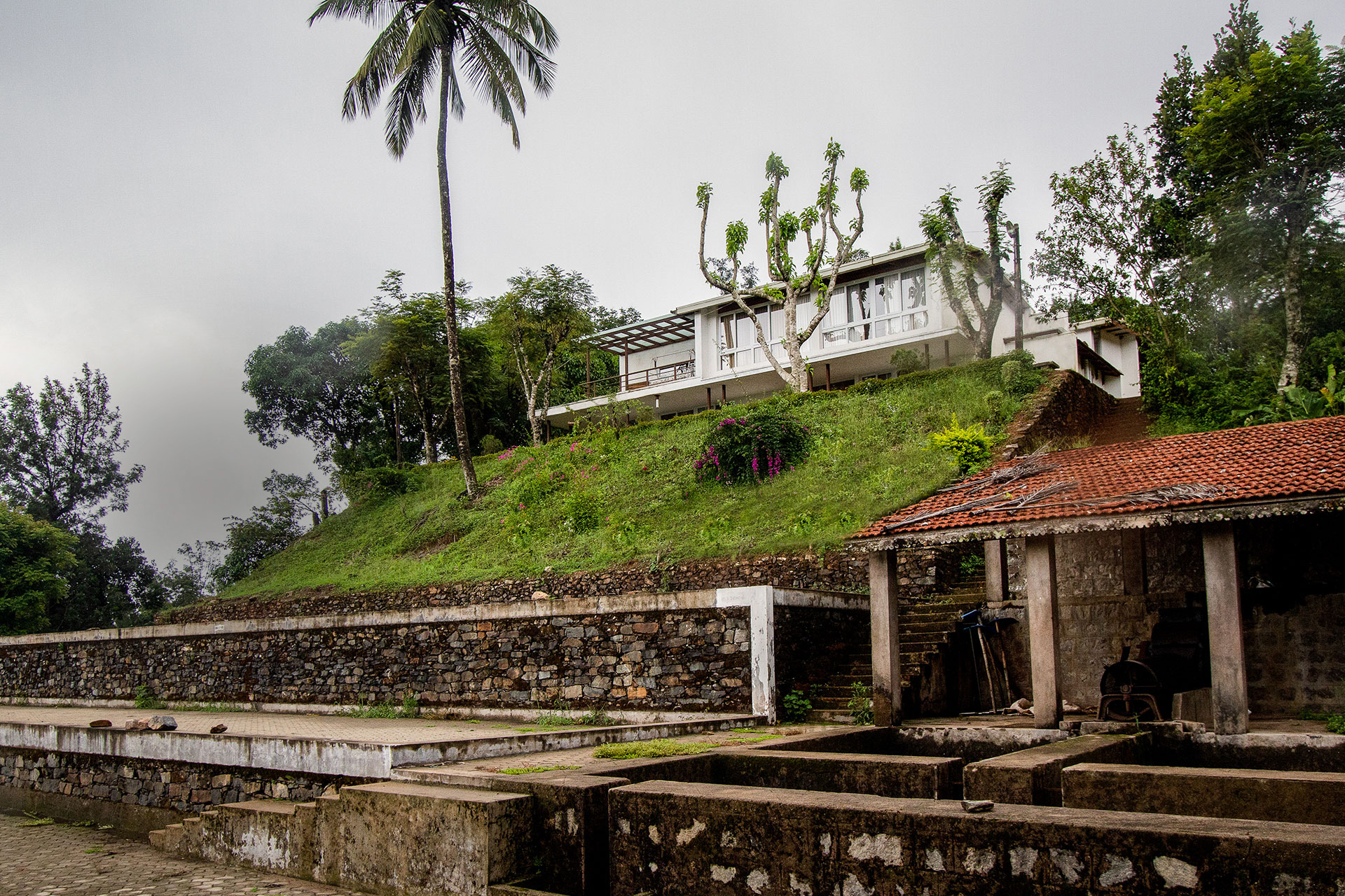 Malenadu Mane: atop the Western Ghats - Int-Hab, Architecture + Design ...